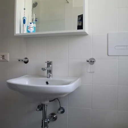 בית נופש Villa Marina קסטל וולטורנו